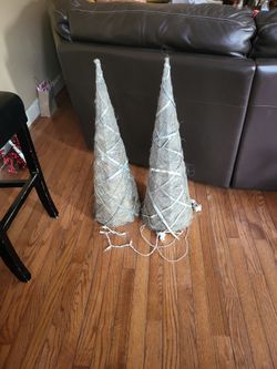 Beautiful Silver Lit Christmas Tree Decor 