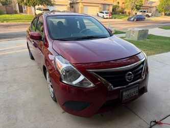 2018 Nissan Versa SV