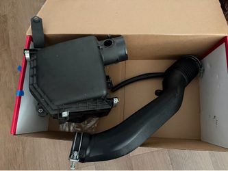 2014 - 2019 Lexus Air Intake Assembly