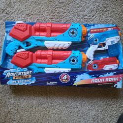 4 Pack Aqua Soak Squirt Guns
