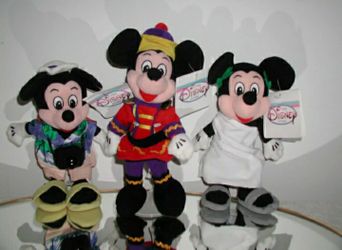 DisneyMickeyMouse NUTCRACKER,TOURIST and TOGA Plush Beanies