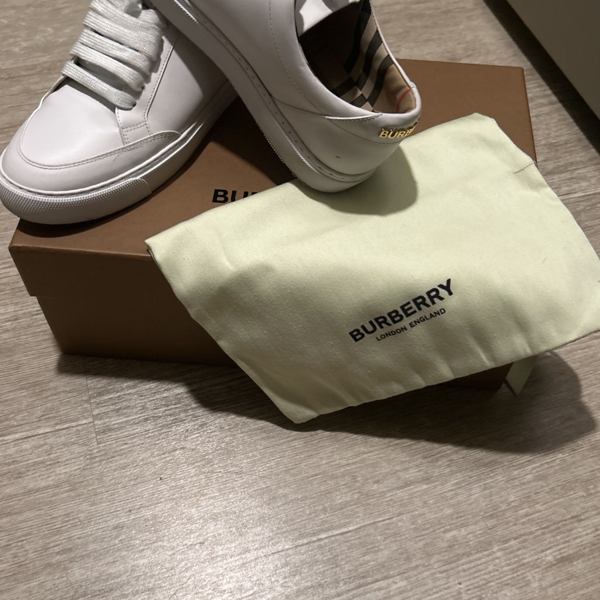 burberry shoes 