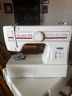 Simplicity Free Arm Model 237 Sewing Machine.