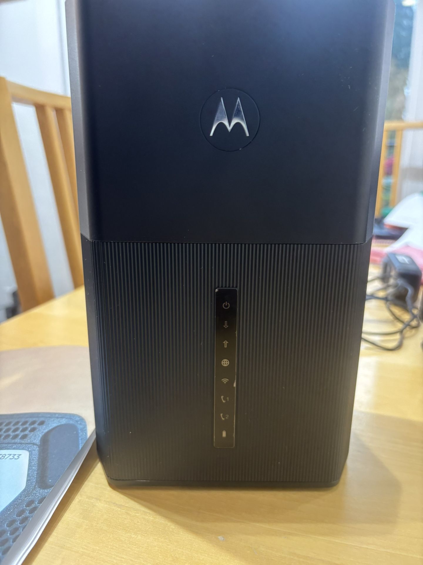 Motorola WiFi Router With voice & Cable Modem,  Vtech Cordless Phone, Netgear WiFi Range extender