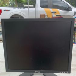 Monitors keyboard with mouse