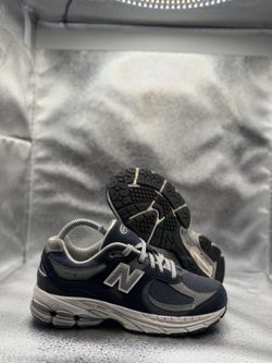 Size 5GS or 6.5W - New Balance 2002R Steel GS