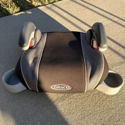Selling a GRACO child car seat.