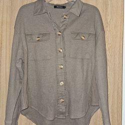 Super Cute Button Up Shirt