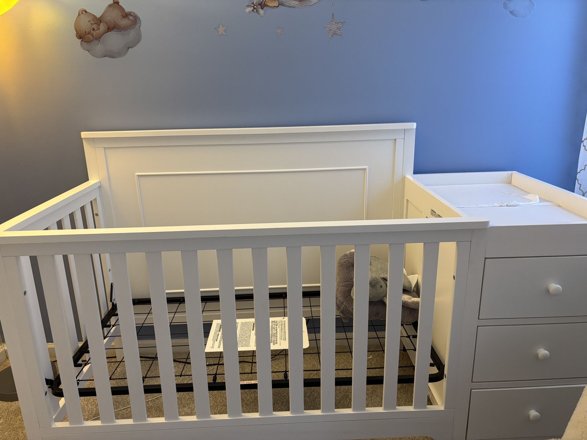 4in1 Convertible Baby/toddler Crib