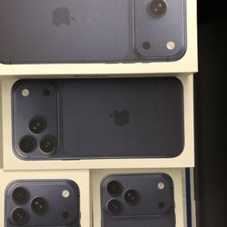 Apple iPhone 17 Pro Max Or 17 Blue Unlocked 