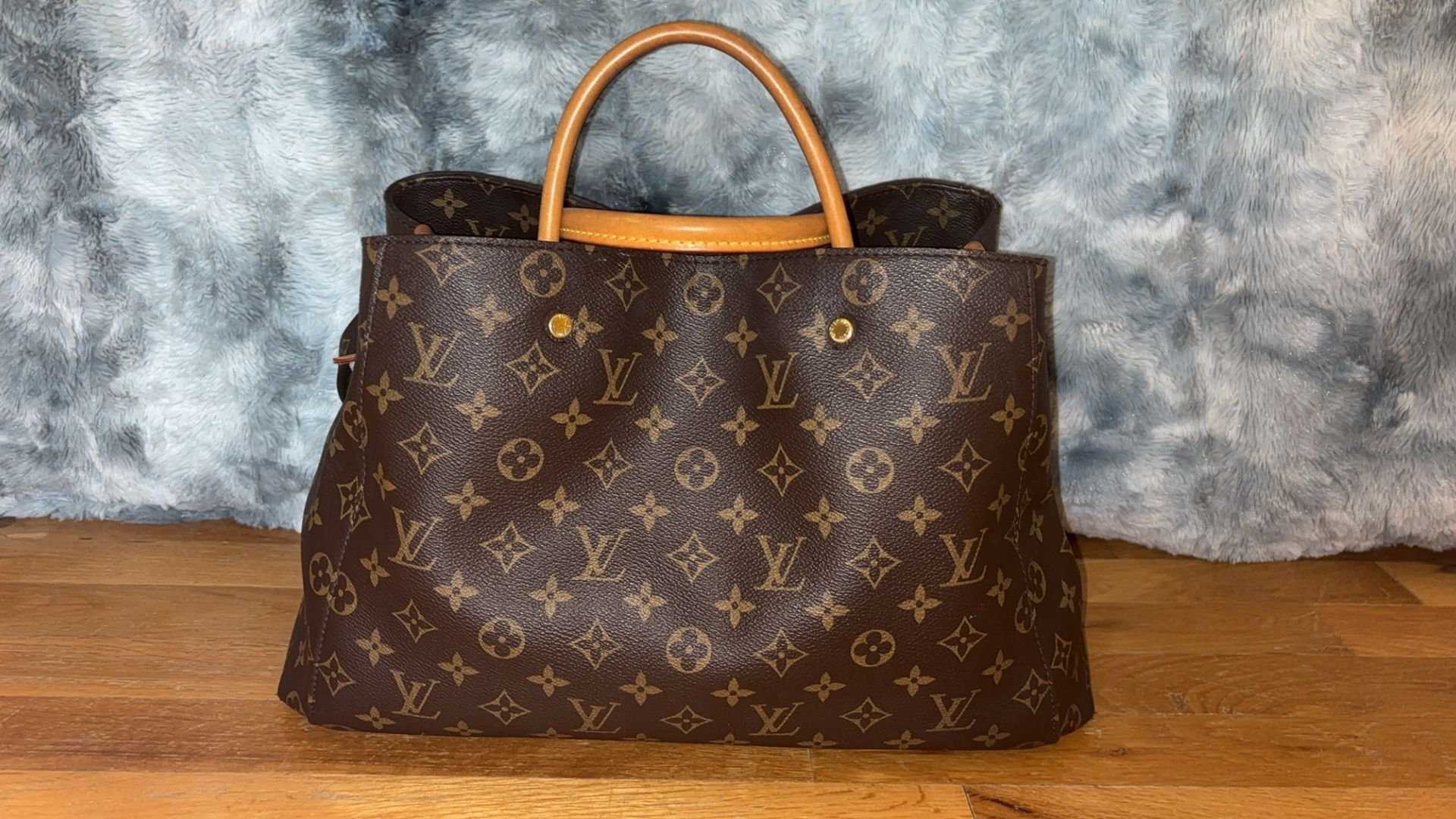 Louis Vuitton 