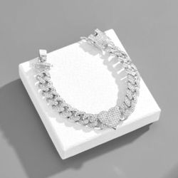 New! Unworn! Heart Pendant 19mm Cuban Curb link Bracelet, 8 inch