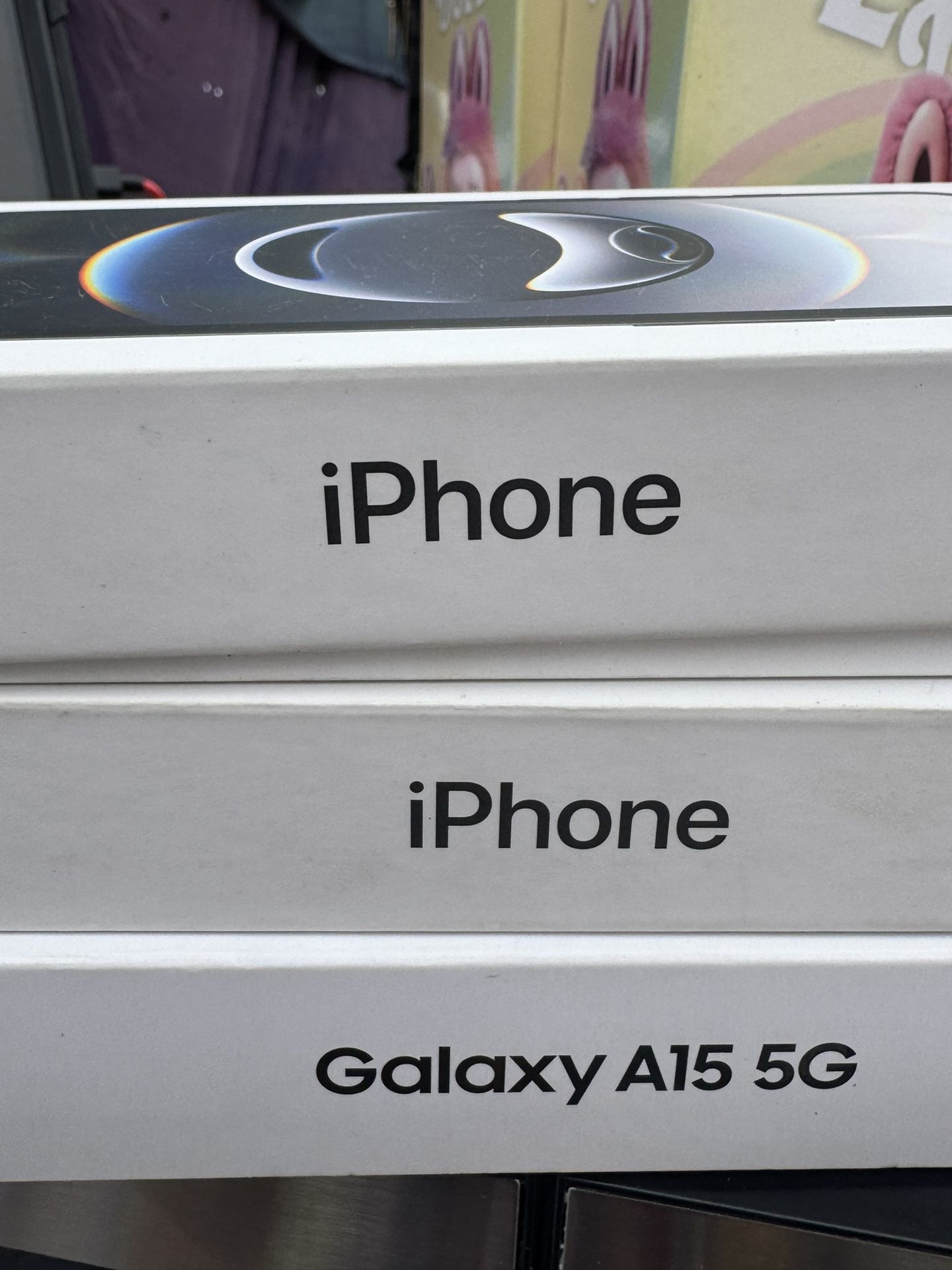 IPHONE 16 e BRAND NEW NEVER USE ( BOOST MOBIL)