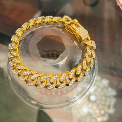 Bracelet good condition