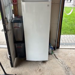 Kenmore Freezer 