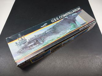 Monogram 1987 USS Constellation Kitty Hawk aircraft carrier model 3010