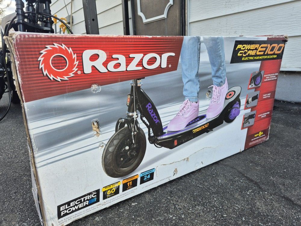 Razor E100