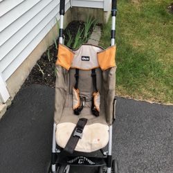 Gracco Stroller (tan/brown)