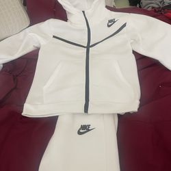 Nike Sweat Outfit
