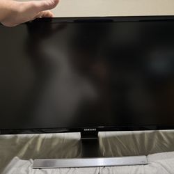 Samsung UHD 4K Monitor 
