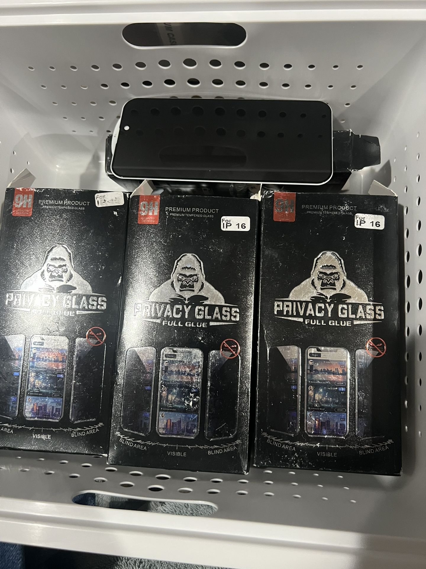 iPhone 16 Screen Protector Privacy