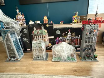 Lego Marvel modular sets!