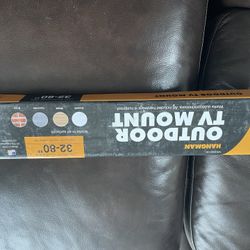 Outdoor TV Mount 