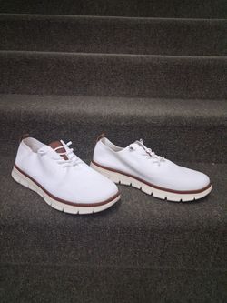 MAN TENIS SHOES