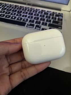 AirPod pro charging case