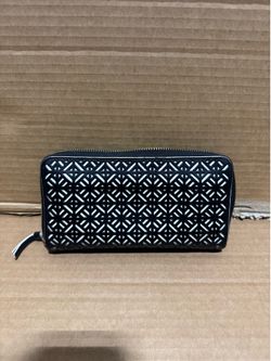 Tory Burch Black White Laser Cut Zip Around Wallet Leather Continental Wallet