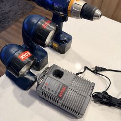 Ryobi 14.4v Drill  And Flash Light Set with Charger 