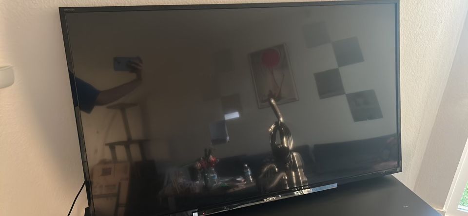 Sony Bravia Kdl-50r550a 50in 3D TV 1080p