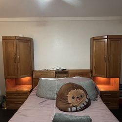 Queen Size Headboard And 2 Nightstands 