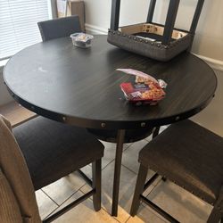 Large Wooden Round Table With Chairs