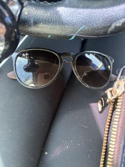Women Raybans