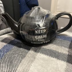 "Keep Calm and Drink Tea " Tea Pot, Black and White Like New Glass Tea Kettle 