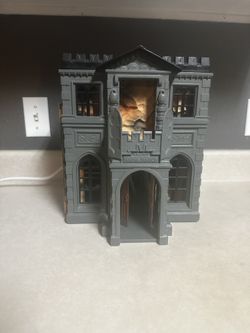 Batman Castle Old But In A Good Condition