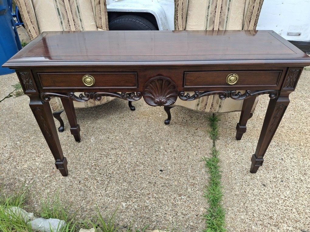 SIMPLY BEAUTIFUL VINTAGE CENTURY SOFT TABLE WITH DOUBLE DRAWERS