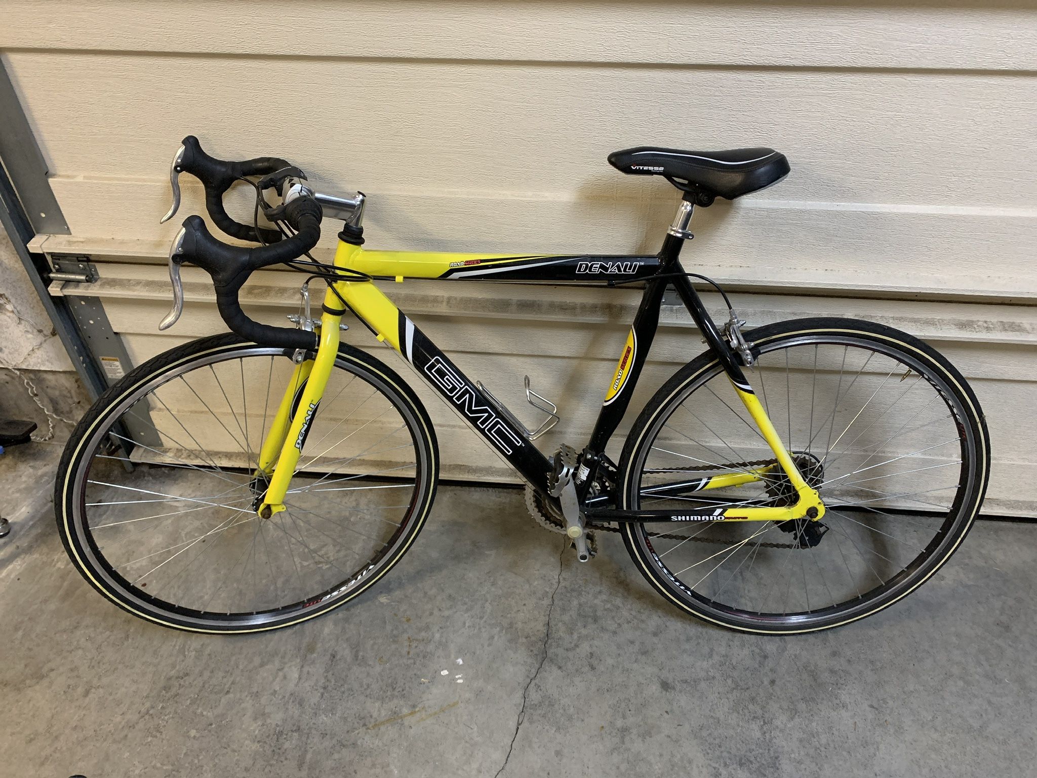 GMC Denali 700C 21 speed road bike