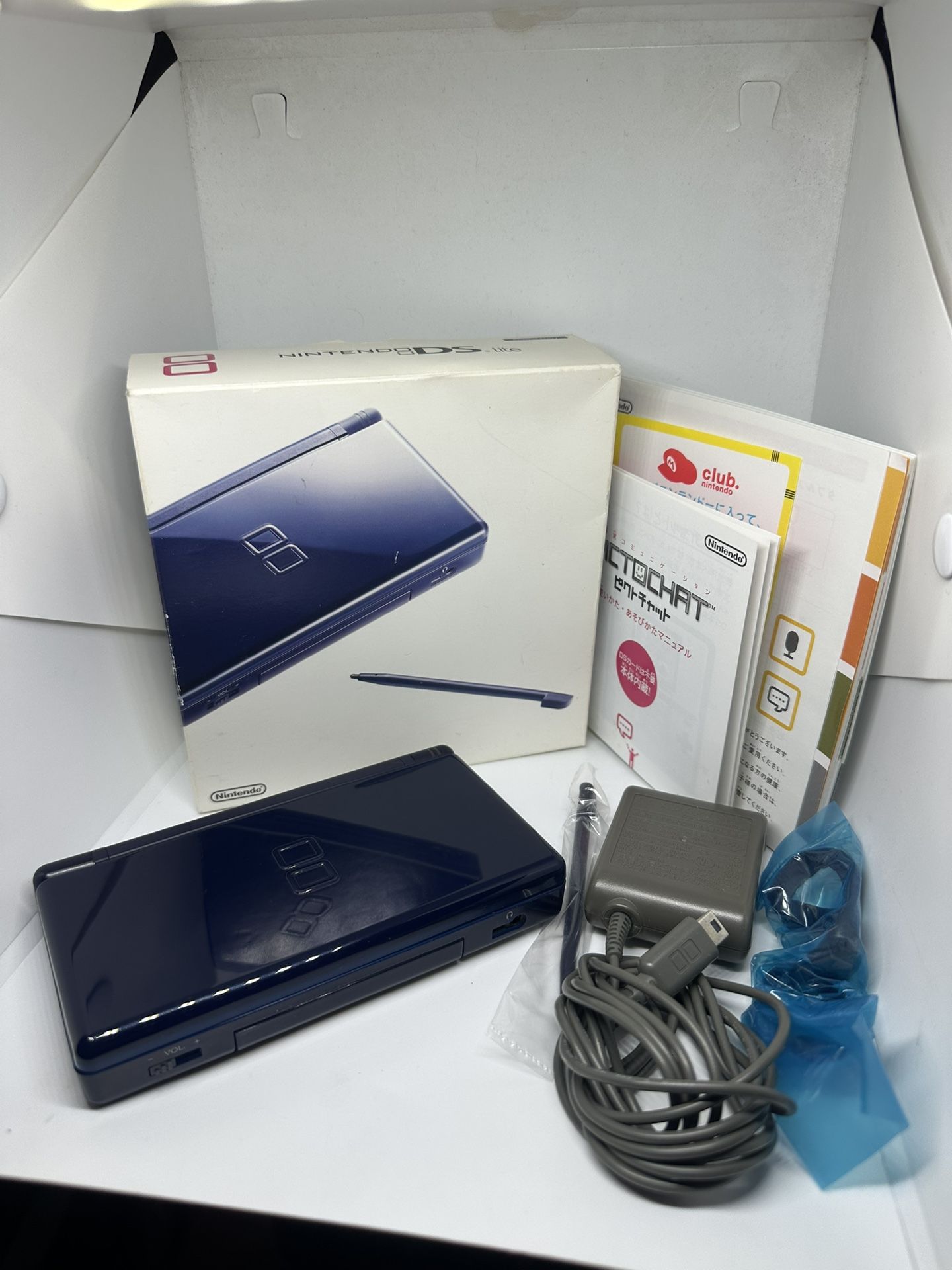 Nintendo Ds lite W/box