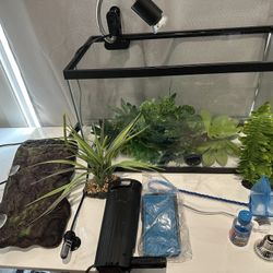 10 Gallon Aquarium With Accessories