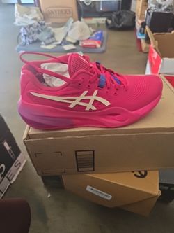 ASICS tennis shoes
