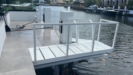 ALUMINUM RAMP AND GANGWAY/LANDING