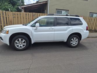 2011 Mitsubishi Endeavor LS