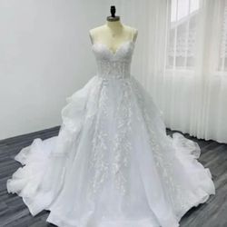 A-line / Ball Gown Wedding Dress 