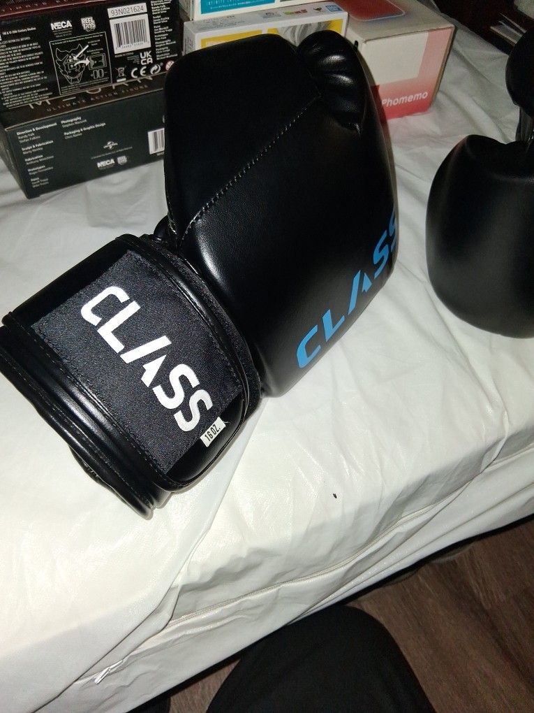 16oz, UFC Boxing Gloves