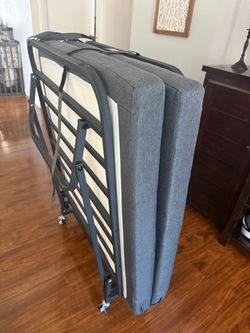 Roll away bed