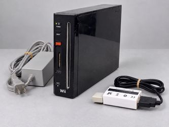 Nintendo Wii RVL-001 GameCube Compatible Bundle + 19 Games & HDMI – Tested
