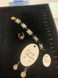 Pretty hunter jewelry