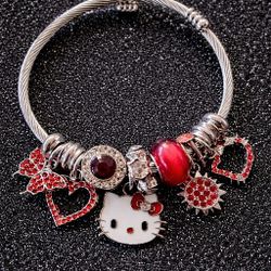 Hello Kitty Bracelet 💋
